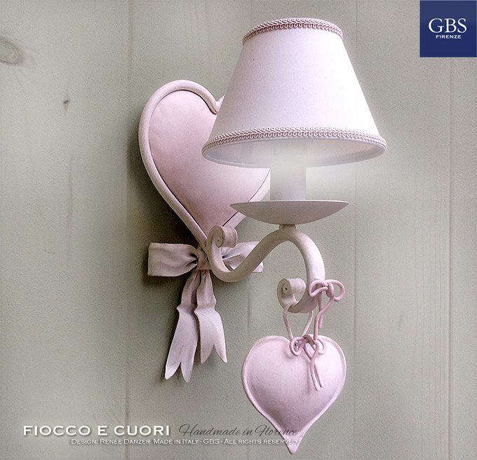Applique Fiocco e Cuori a 1 luce
