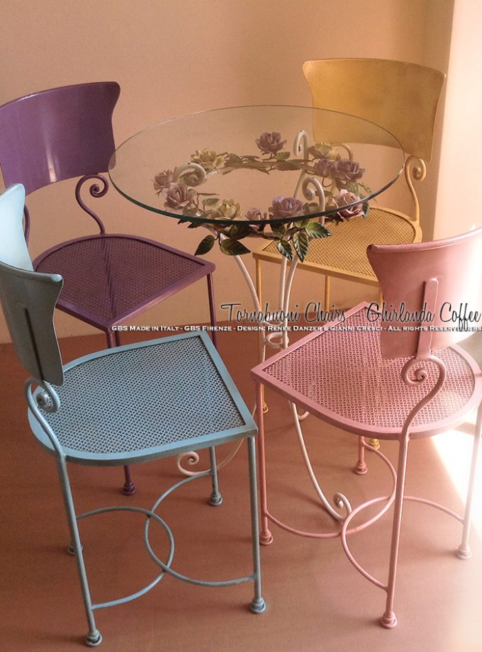 Ghirlanda Coffee Table. Rose a 6 e 12 petali