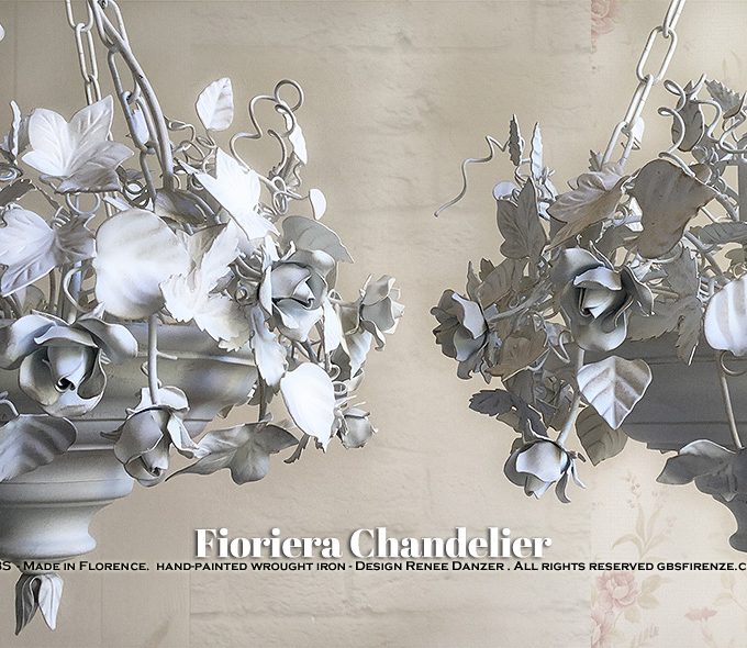 Fioriera. Lampadario a 3 - 4 o 5 luci. Versione con Rose rampicanti