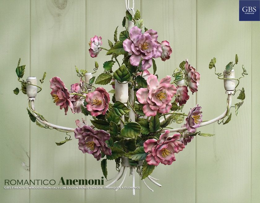 Romantico d’Anemoni. Lampadario a 5 Luci. Ferro battuto e decorato a mano. Design Renee Danzer