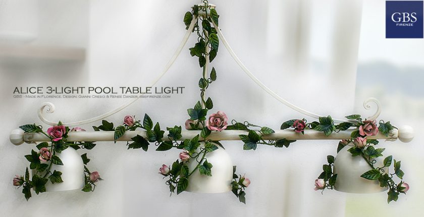 Bilanciere Alice edera e rose. 3 Luci. Pool table light Ferro battuto Rose rampicanti