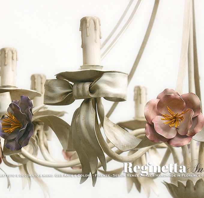 Reginetta Fiocco e Anemoni. Lampadario 8 Luci